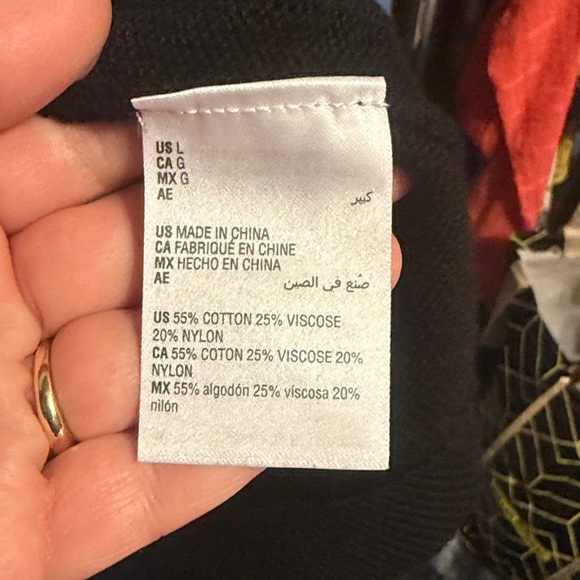 Black with white Polka Dot short sleeve Sweater. Size large - Picture 5 of 6